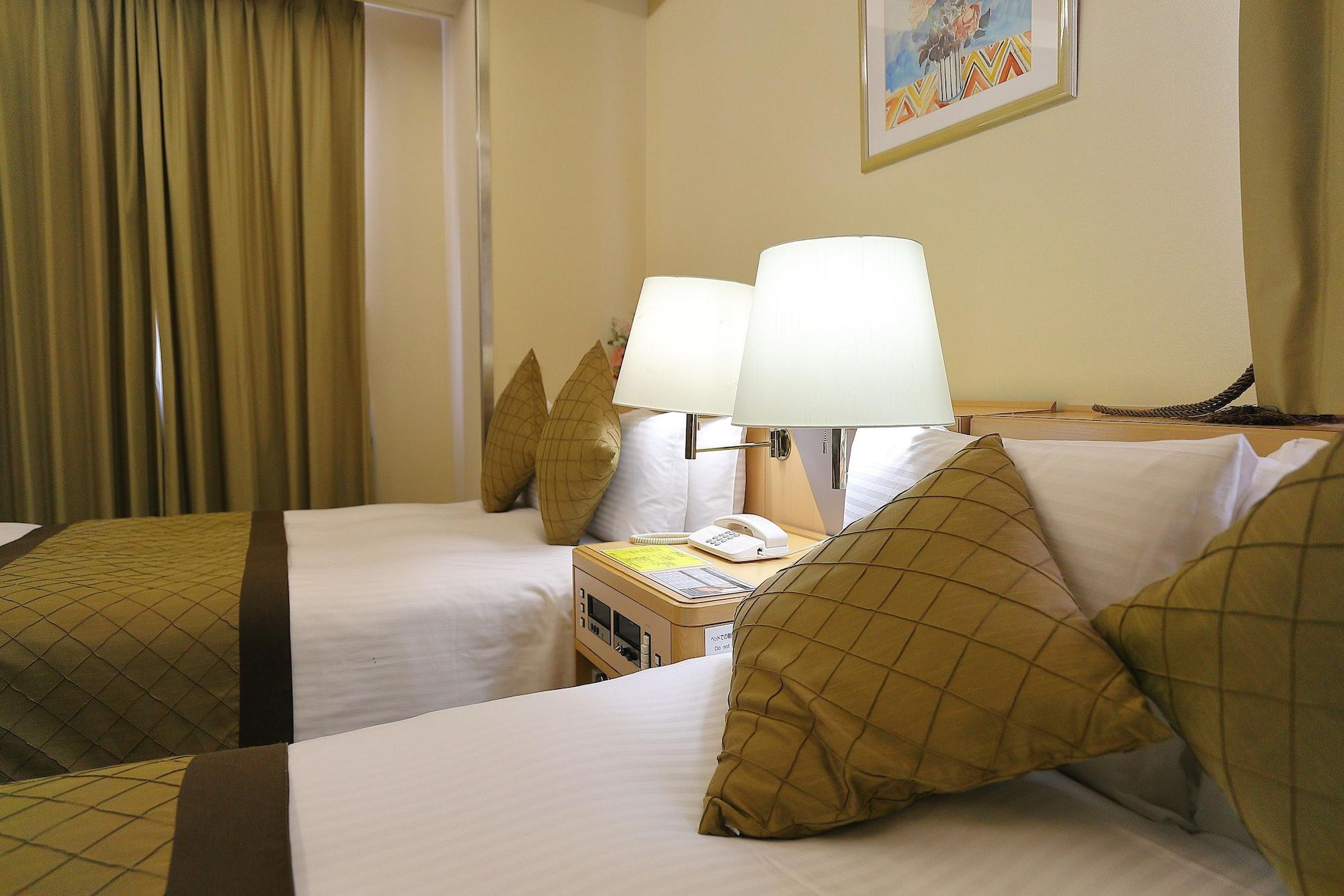 Surestay Plus Hotel By Best Western Shin-Osaka Exterior foto