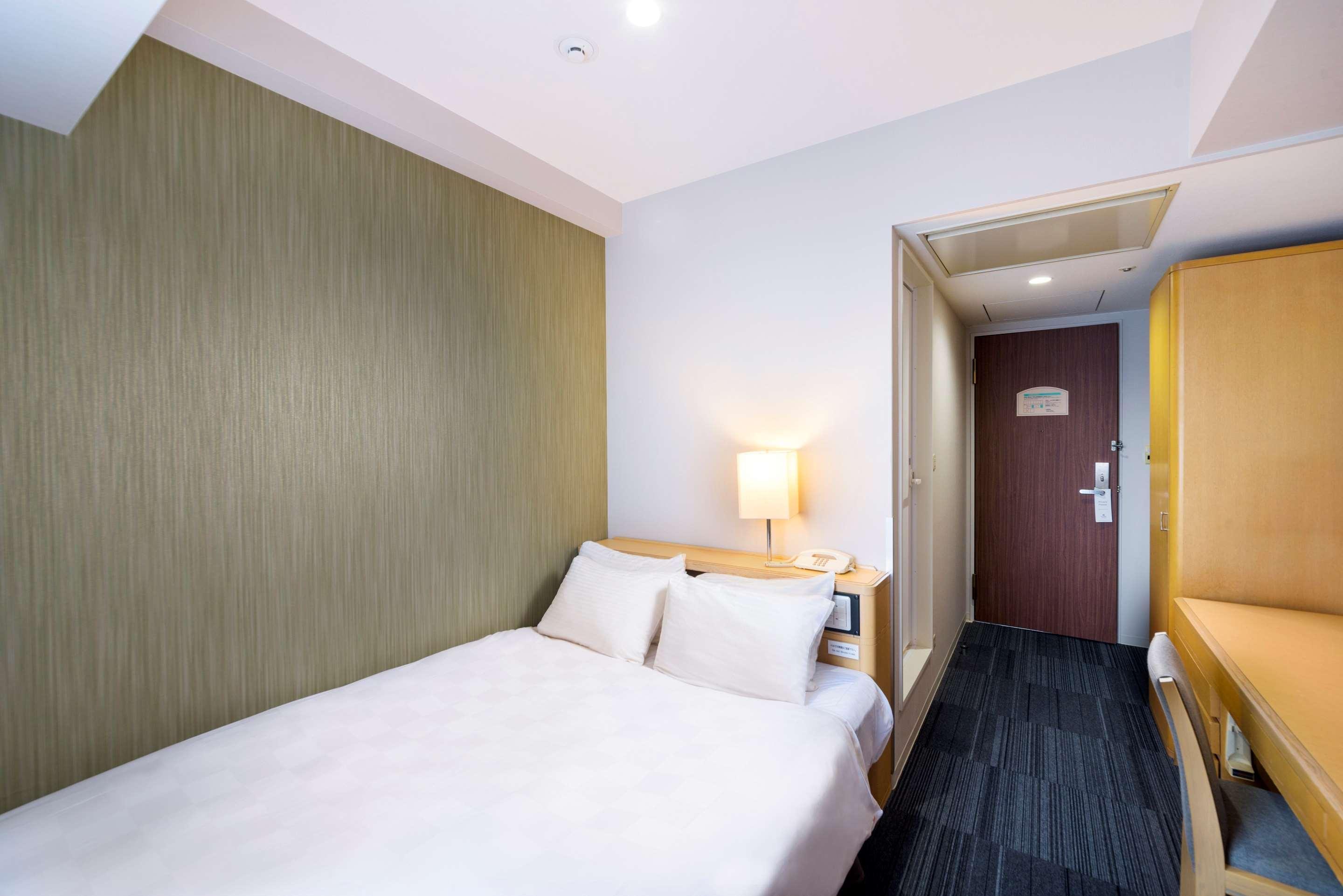 Surestay Plus Hotel By Best Western Shin-Osaka Exterior foto